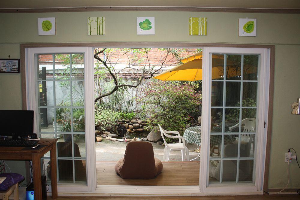Lee & No Guesthouse Hongdae Seoel Buitenkant foto