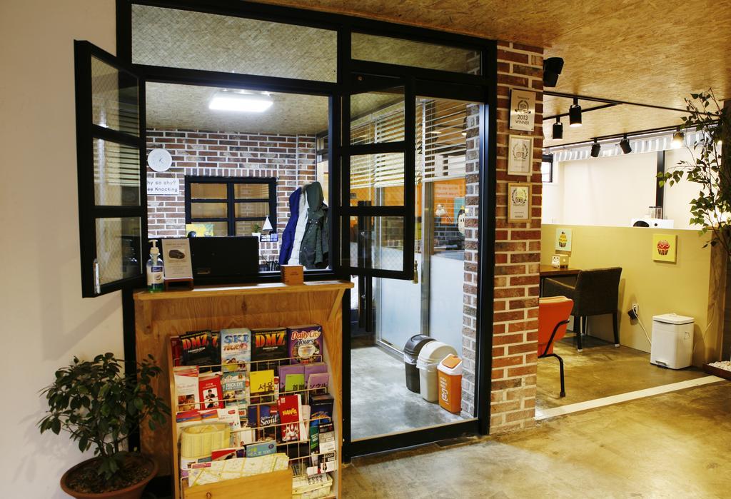 Lee & No Guesthouse Hongdae Seoel Buitenkant foto