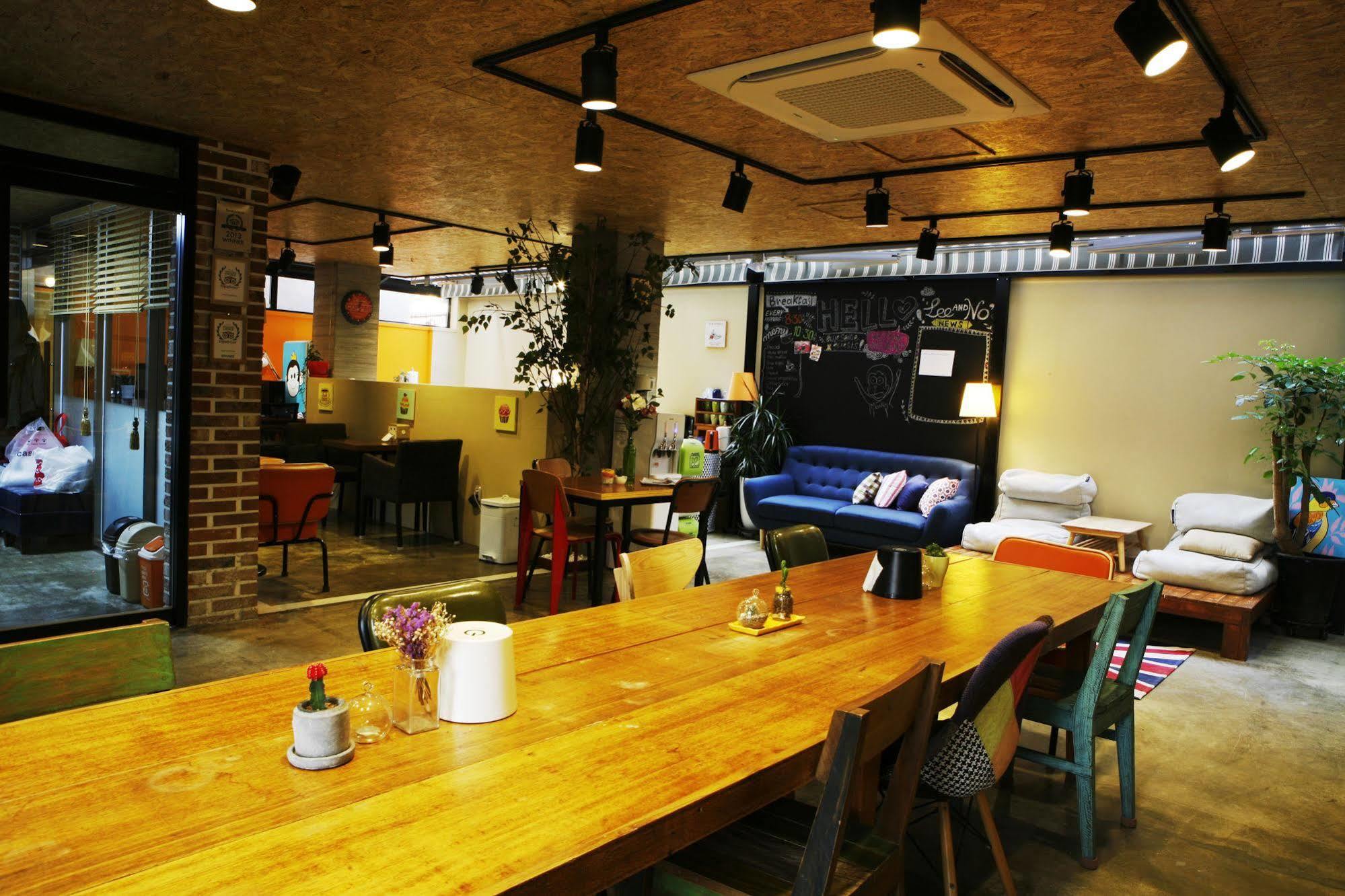 Lee & No Guesthouse Hongdae Seoel Buitenkant foto